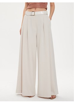 Imperial Spodnie palazzo P3U0HIC Beżowy Relaxed Fit ze sklepu MODIVO w kategorii Spodnie damskie - zdjęcie 183945859