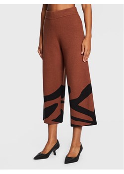 Joseph Ribkoff Kuloty 223949 Brązowy Relaxed Fit ze sklepu MODIVO w kategorii Spodnie damskie - zdjęcie 183945917
