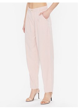 Guess Jeansy Andrea W3GA29 WFD53 Różowy Loose Fit ze sklepu MODIVO w kategorii Jeansy damskie - zdjęcie 183946386