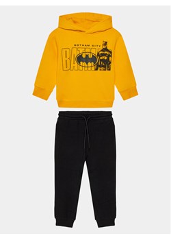 OVS Dres BATMAN 1889336 Żółty Regular Fit ze sklepu MODIVO w kategorii Dresy chłopięce - zdjęcie 183946785
