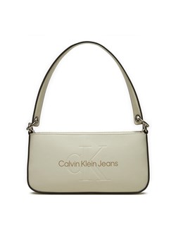 Calvin Klein Jeans Torebka Sculpted Shoulder Pouch25 Mono K60K610679 Beżowy ze sklepu MODIVO w kategorii Torebki damskie - zdjęcie 183946986