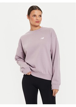 New Balance Bluza Essentials WT41508 Fioletowy Regular Fit ze sklepu MODIVO w kategorii Bluzy damskie - zdjęcie 183947107