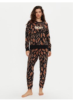 DKNY Piżama YI80028F Brązowy Relaxed Fit ze sklepu MODIVO w kategorii Piżamy damskie - zdjęcie 183947876