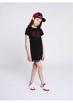 DKNY Sukienka codzienna D32873 D Czarny Regular Fit ze sklepu MODIVO w kategorii Sukienki dziewczęce - zdjęcie 183947905