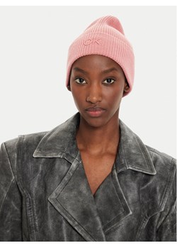Calvin Klein Czapka Embroidery Fine K60K612590 Różowy ze sklepu MODIVO w kategorii Czapki zimowe damskie - zdjęcie 183947949