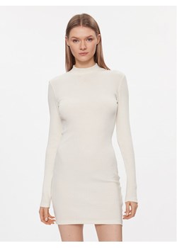 Brave Soul Sukienka codzienna LDRJ-69GERRIE Écru Slim Fit ze sklepu MODIVO w kategorii Sukienki - zdjęcie 183948098