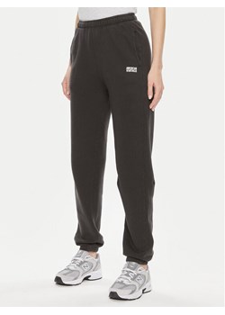 American Vintage Spodnie dresowe Izubird IZU05BH23 Czarny Regular Fit ze sklepu MODIVO w kategorii Spodnie damskie - zdjęcie 183948299