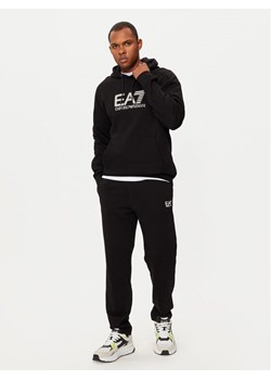 EA7 Emporio Armani Dres 6DPV65 PJVTZ Czarny Regular Fit ze sklepu MODIVO w kategorii Dresy męskie - zdjęcie 183948558