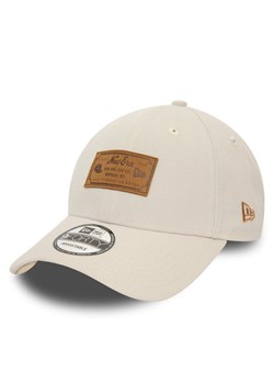 Czapka z daszkiem New Era New World 940 Newera 60435071 Écru ze sklepu eobuwie.pl w kategorii Czapki z daszkiem męskie - zdjęcie 183969335