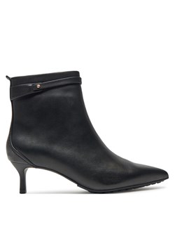 Botki Clarks Adela Up 26179529 Czarny ze sklepu eobuwie.pl w kategorii Botki - zdjęcie 183970588