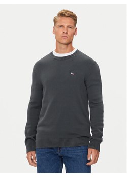 Tommy Jeans Sweter Essential DM0DM18370 Szary Slim Fit ze sklepu MODIVO w kategorii Swetry męskie - zdjęcie 183985189
