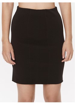 Calvin Klein Jeans Spódnica ołówkowa J20J222007 Czarny Slim Fit ze sklepu MODIVO w kategorii Spódnice - zdjęcie 183985286