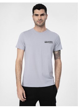 4F T-Shirt 4FSS23TTSHM307 Szary Regular Fit ze sklepu MODIVO w kategorii T-shirty męskie - zdjęcie 183985315