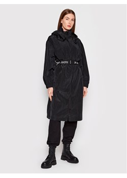 Calvin Klein Jeans Płaszcz przejściowy J20J218267 Czarny Relaxed Fit ze sklepu MODIVO w kategorii Płaszcze damskie - zdjęcie 183985568
