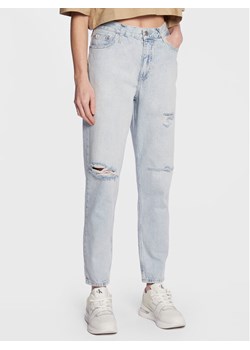 Calvin Klein Jeans Jeansy J20J220191 Niebieski Mom Fit ze sklepu MODIVO w kategorii Jeansy damskie - zdjęcie 183985806