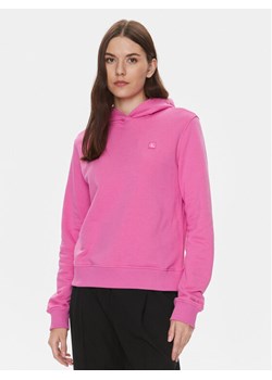 Calvin Klein Jeans Bluza Embro Badge J20J223227 Różowy Regular Fit ze sklepu MODIVO w kategorii Bluzy damskie - zdjęcie 183985905