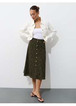 Mohito - Bawełniana zielona spódnica midi - khaki - id: 137EI-87X - marki Mohito - 183991228 Mohito - Bawełniana zielona spódnica midi - khaki ze sklepu Mohito w kategorii Spódnice - zdjęcie 183991228