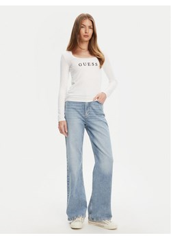 Guess Bluzka O5RI00 KBBU1 Biały Regular Fit ze sklepu MODIVO w kategorii Bluzki damskie - zdjęcie 183992839