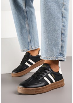 Czarno-Białe Sneakersy w Stylu Tenisówek z Paskami na Boku Saliena ze sklepu born2be.pl w kategorii Buty sportowe damskie - zdjęcie 183994097