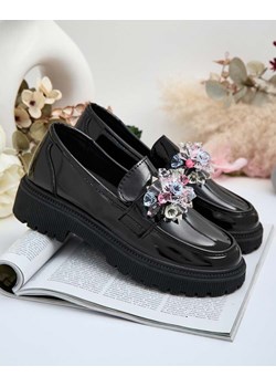Royalfashion Damskie mokasyny z kolorowymi koralikami Karonia ze sklepu royalfashion.pl w kategorii Mokasyny damskie - zdjęcie 183994617