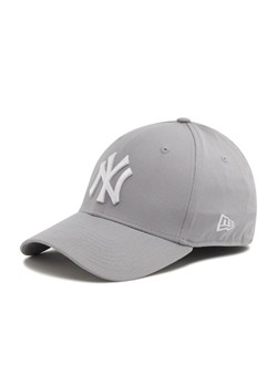 Czapka z daszkiem New Era 39Thirty Mlb New York Yankees 10298279 Szary ze sklepu eobuwie.pl w kategorii Czapki z daszkiem damskie - zdjęcie 183998419