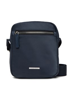 Calvin Klein Saszetka Sleek Nylon Reporter LV04D3176G Granatowy ze sklepu MODIVO w kategorii Torby męskie - zdjęcie 184003188