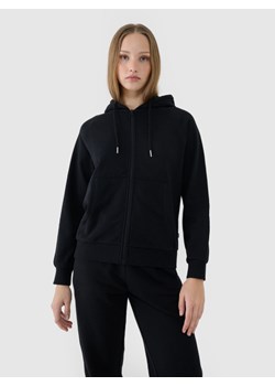 Damska dresowa rozpinana z kapturem 4F 4FWSS25TSWSF1541 - czarna ze sklepu Sportstylestory.com w kategorii Bluzy damskie - zdjęcie 184004707