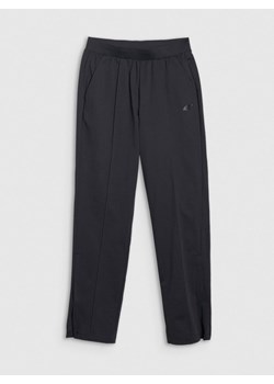 Damskie spodnie treningowe 4F 4FRSS25TFTRF1049 - czarne ze sklepu Sportstylestory.com w kategorii Spodnie damskie - zdjęcie 184005047