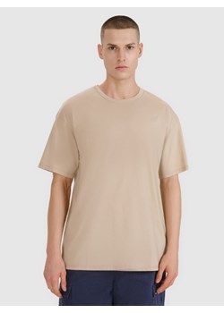 Męski t-shirt oversize 4F 4FRSS25TTSHM2686 - brązowy ze sklepu Sportstylestory.com w kategorii T-shirty męskie - zdjęcie 184006058