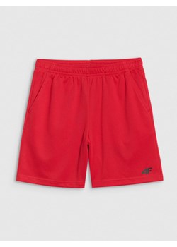 Chłopięce spodenki treningowe 4F 4FJWSS25TFSHM0859 - czerwone ze sklepu Sportstylestory.com w kategorii Spodenki chłopięce - zdjęcie 184006287