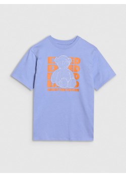 Chłopięcy t-shirt z nadrukiem 4F 4FJRSS25TTSHM2819 - niebieski ze sklepu Sportstylestory.com w kategorii T-shirty chłopięce - zdjęcie 184006399