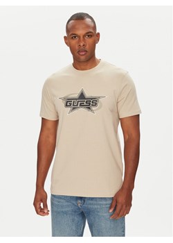 Guess T-Shirt Z5YI02 I3Z14 Beżowy Regular Fit ze sklepu MODIVO w kategorii T-shirty męskie - zdjęcie 184007985