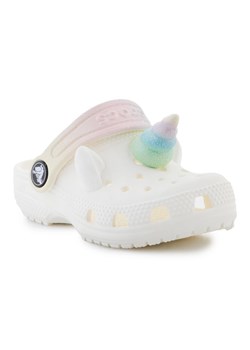 Klapki Crocs Classic Iam Rainbow Unicornctg 209701-0WV białe - id: 227361 - marki Crocs - 184008628 Klapki Crocs Classic Iam Rainbow Unicornctg 209701-0WV białe ze sklepu ButyModne.pl w kategorii Klapki dziecięce - zdjęcie 184008628