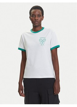 adidas T-Shirt Retro Tennis JY0276 Biały Regular Fit ze sklepu MODIVO w kategorii Bluzki damskie - zdjęcie 184026679