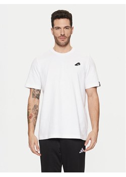 adidas Koszulka techniczna Copa Signature Graphic JJ1420 Biały Regular Fit ze sklepu MODIVO w kategorii T-shirty męskie - zdjęcie 184030175