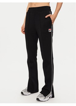 Fila Spodnie dresowe Laiben FAW0778 Czarny Regular Fit - id: 0000304654541 - marki Fila - 184035819 Fila Spodnie dresowe Laiben FAW0778 Czarny Regular Fit ze sklepu MODIVO w kategorii Spodnie damskie - zdjęcie 184035819