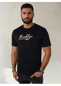 Koszulka męska z nadrukiem czarna Dstreet RX5403 ze sklepu DSTREET.PL w kategorii T-shirty męskie - zdjęcie 184037128