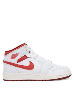 Nike Sneakersy Air Jordan 1 MID SE FJ3464 Biały ze sklepu MODIVO w kategorii Buty sportowe dziecięce - zdjęcie 184038555
