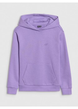 Dziewczęca bluza dresowa nierozpinana z kapturem 4F 4FJWSS25TSWSF1707 - fioletowa ze sklepu Sportstylestory.com w kategorii Bluzy dziewczęce - zdjęcie 184040809