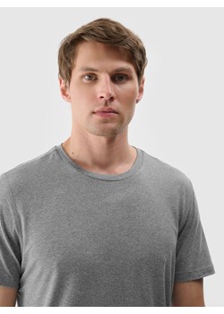 Męska koszulka treningowa 4F 4FWSS25TFTSM1344 - szara ze sklepu Sportstylestory.com w kategorii T-shirty męskie - zdjęcie 184040838