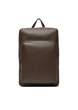 Plecak Calvin Klein Micro Pebble Slim Sq Bp 42 LV04D3005G Brązowy ze sklepu eobuwie.pl w kategorii Plecaki - zdjęcie 184044615
