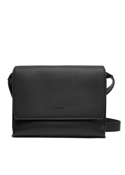 Saszetka Calvin Klein Micro Pebble Messenger 27 LV04D3034G Czarny ze sklepu eobuwie.pl w kategorii Saszetki - zdjęcie 184044628