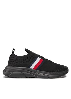 Tommy Hilfiger Sneakersy Modern Runner Knit Stripes Ess FM0FM04798 Czarny ze sklepu MODIVO w kategorii Buty sportowe męskie - zdjęcie 184045727