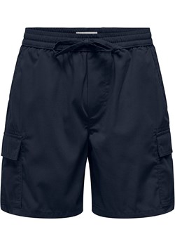ONLY &amp; SONS Szorty &quot;Kal&quot; w kolorze granatowym ze sklepu Limango Polska w kategorii Spodenki męskie - zdjęcie 184047778