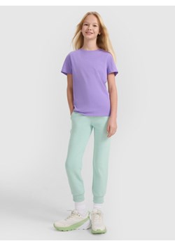Dziewczęce spodnie dresowe joggery 4F 4FJWSS25TTROF1099 - zielone ze sklepu Sportstylestory.com w kategorii Spodnie dziewczęce - zdjęcie 184054787