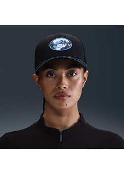 Czapka outdoorowa z daszkiem o wzmocnionej konstrukcji Nike Rise - Czerń ze sklepu Nike poland w kategorii Czapki z daszkiem męskie - zdjęcie 184055666
