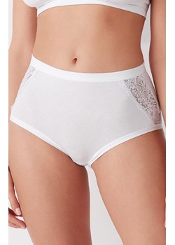 2-pak figi damskie wysokie białe D 131 Maxi, Kolor biały, Rozmiar M, Cotonella ze sklepu Primodo w kategorii Majtki damskie - zdjęcie 184063356