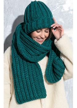 Długi szal o grubym splocie chunky knit w kolorze zielonym F1556, Kolor zielony, Rozmiar one size, Fobya ze sklepu Primodo w kategorii Szaliki i chusty damskie - zdjęcie 184070036