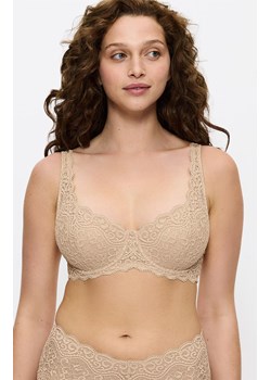 Triumph biustonosz miękki soft Amourette 10209584-0026, Kolor cielisty, Rozmiar 70A, Triumph ze sklepu Primodo w kategorii Biustonosze - zdjęcie 184093715