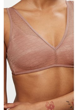 Triumph beżowy biustonosz usztywniany Signature Sheer P EX 10215909, Kolor beżowy, Rozmiar 80E, Triumph ze sklepu Primodo w kategorii Biustonosze - zdjęcie 184094099